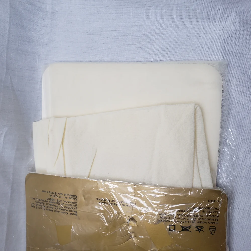 Ann Taylor Ivory Control Top Pantyhose Ultra Sheer Size D